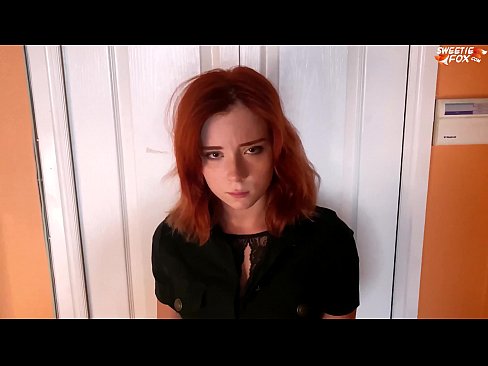❤️ Güvenlik Görevlisi Hırsızlık İçin Güzel Kadını Cezalandırdı - Ağıza Boşalma ️ Sadece porno bizde